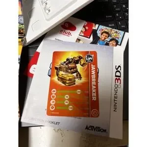 031-019 Nintendo 3DS Skylanders Giants Case & Manual & Poster With Card No Game