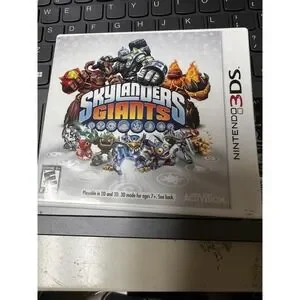 031-019 Nintendo 3DS Skylanders Giants Case & Manual & Poster With Card No Game
