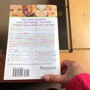 100 000 Baby Names Book