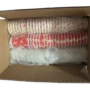 100 Pc Holiday Party Supplies Disposable Cups Snowflake Gingerbread Christmas