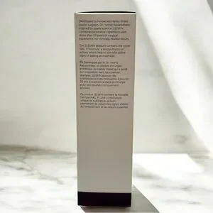111SKIN Antioxidant Energising Essence - Light Green