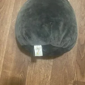 19 G -Squishmallows Black And White Penguin Plush