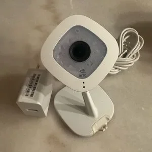 2 Pack ARLO Q 1080P HD Security Camera with Audio 2 Pack