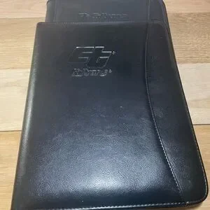2 portfolios Leed’s -one has zipper 2 portfolios Leed’s -one has zipper