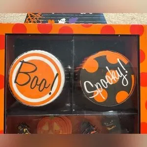 2 Sets Of Halloween Cupcake Sets - Cupcake Liners & Assorted Toppers