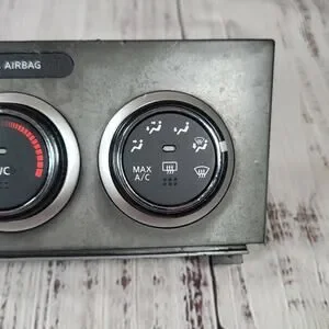 2010 - 2012 Nissan Sentra Climate Controls (OEM) 27510-ZT50A
