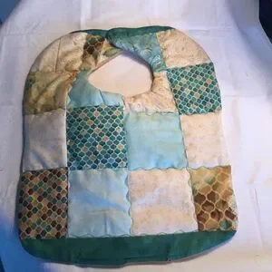 3/$25 or $12 ea. NWT Handmade Reversible Quilted Baby Bib