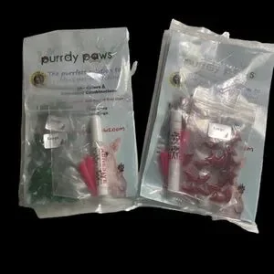 39 Glitter Green And 40 Glitter Red Large Purrdy Paws Nail Caps