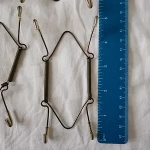 5 Plate Hangers