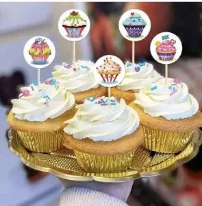 500 Cupcake Sticker Roll