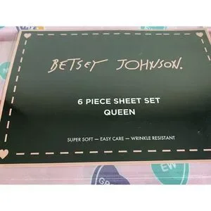 6 Pc Betsey Johnson QUEEN Sheet Set Pink Conversation Hearts Love Sweetheart NEW