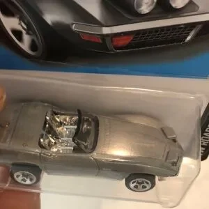 '72 Stingray Convertible - Silver