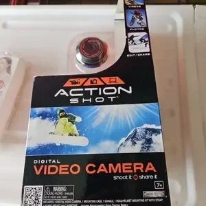 Action Shot Video Camera New in Box Jakks Pacific L