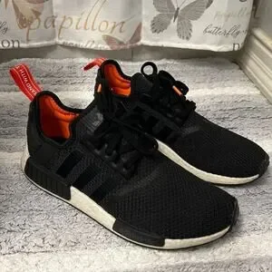 Adidas The 3 Stripes Men’s Runner Bkack Sneakers Size 10 Adidas The 3 Stripes Men’s Runner Bkack Sneakers Size 10
