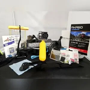 AKASO EK7000 Video Camera Underwater Selfie EUC Waterproof + New $70 SD Card