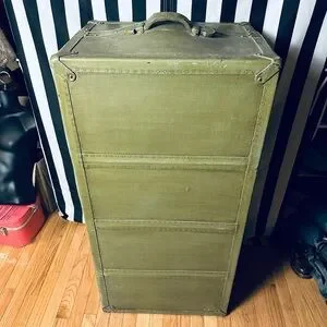 Antique Early 1900s Innovation Trunk Co. Green Wardrobe Steamer Trunk Suitcase