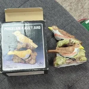 Antique Porcelain Bird Figurine Set - Brown And Yellow Circa 1986 With Box