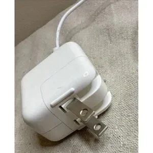 Apple 12w USB Charger Adapter For IPhones With Lightning Cable Included