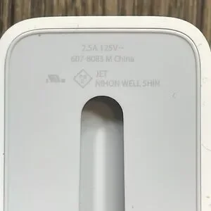 Apple AC Plug Wall Adapter Duckhead 2.5A 125V - 607-8083 JET Nihon Well Shin