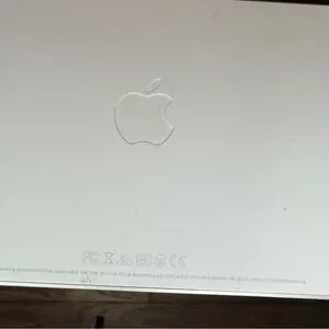 Apple Keyboard Wireless Silver And White Keyboard