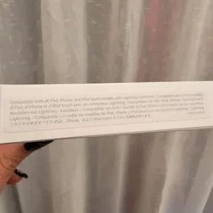 Apple Lightening To VGA Adapter New In Box