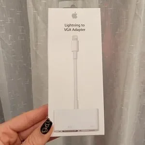 Apple Lightening to VGA Adapter New in Box