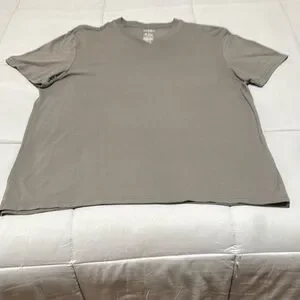 Arizona Jean Company Men's Large grey Short Sleeve V-neck T-shirt Regular Fit