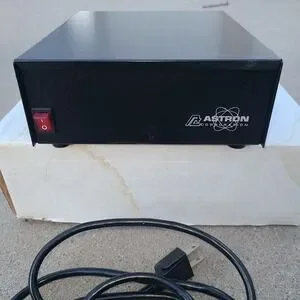 Astron Corporation SS-25 Switching Power Supply Ouput 13.8 VDC