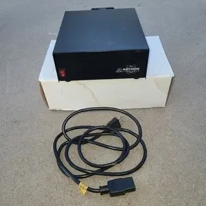 Astron Corporation SS-25 Switching Power Supply Ouput 13.8‎ VDC