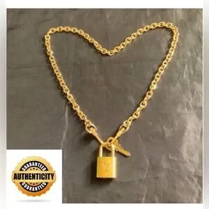 ✅ AUTHENTIC LOUISVUITTON LOCK AND KEY