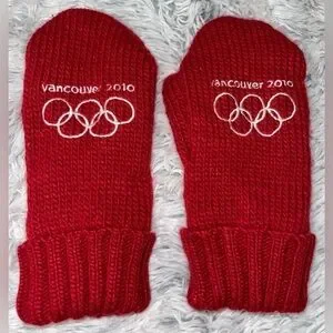 Authentic Vancouver Olympics 2010 Mittens. Size L/XL. Unisex