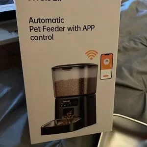 Automatic Pet Feeder with App Control