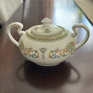 AYNSLEY Henley Lidded Sugar Bowl Sucrier