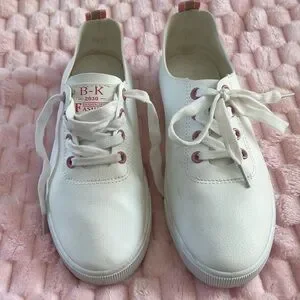 B-K 2030 Amazon White Sneakers With Pink Accents Synthetic Faux Leather 9.5