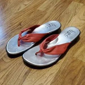 B.o.c. Born Concept Women's Coral And Silver Thong Sandals Flip Flops Size 7
