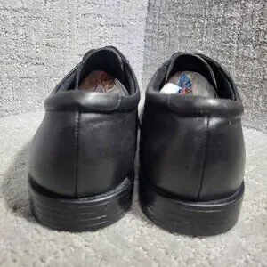Banana Republic Advanced Comfort Men's Size 10.5 US Black Leather Oxford Shoes