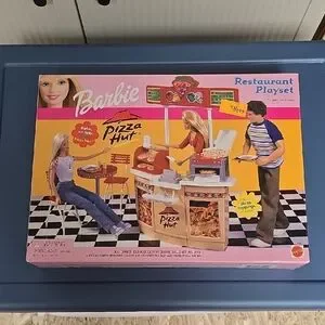 Barbie Pizza Hut Restaurant Playset Barbie Pizza Hut Restaurant Playset