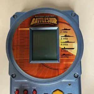 Battleship Electronic Handheld Game Pocket Size Milton Bradley (Hasbro 2002)