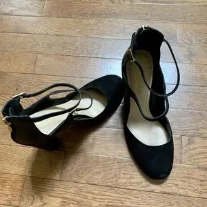 BCBG Leissa Black Block Heels Pumps Size Black - 9M