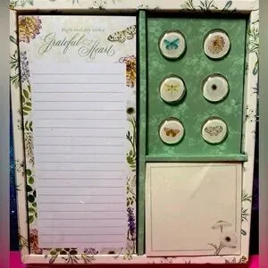 Beautiful Butterfly and Flower Stationary Set NIB