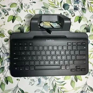 BELKIN B2B130 Black Lightning Wired Slim Tablet Keyboard