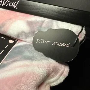 Betsey Johnson Blanket With Pink White And Grey Marble Swirls