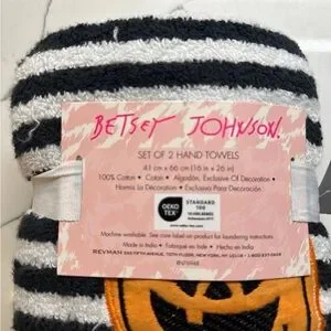 Betsy Johnson Striped Pumpkin Hand Towels