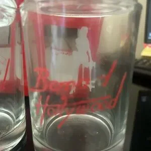 Beverly Hills Glass Set