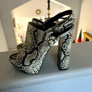 Black And White Yilan Baski Design Snake Print Platform Heels