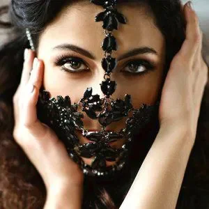 Black Crystal Face Mask Halloween Women Masquerade Rhinestone Face Jewelry Black Crystal Face Mask Halloween Women Masquerade Rhinestone Face Jewelry