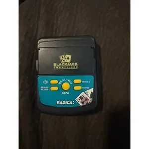 Blackjack 21 Vtg Handheld Electronic Tabletop Card Dealer Video Game Radica 2850