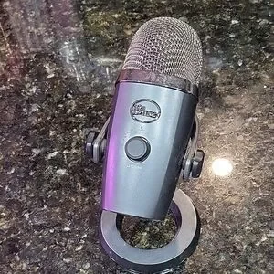 Blue Microphones Yeti X USB Microphone - Black