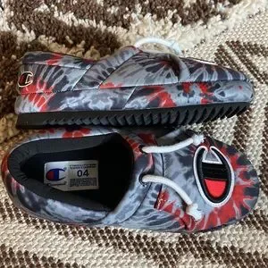 Boys champion university slippers