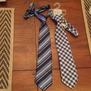 Boys ties size 24 mons-4t new without tag